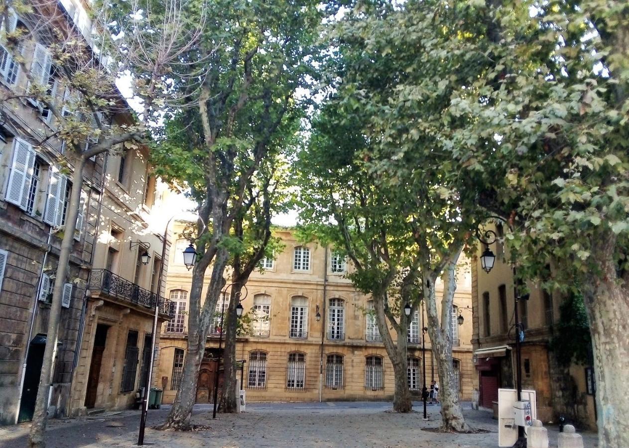 Beau Duplex Avec Terrasse - Centre Historique Appartement Aix-en-Provence Buitenkant foto